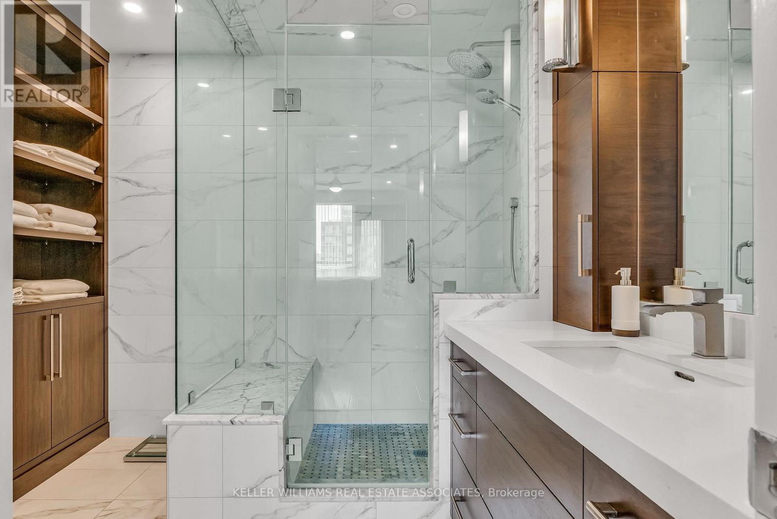 609 - 1 Hurontario Street, Mississauga (Port Credit), Ontario  L5G 0A3 - Photo 25 - W12233925