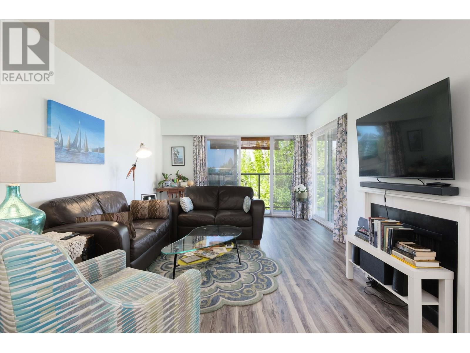 306 1515 CHESTERFIELD AVENUE, north vancouver, British Columbia V7M2N5