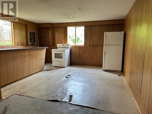 Property at 5378 RHODES STREET image 3