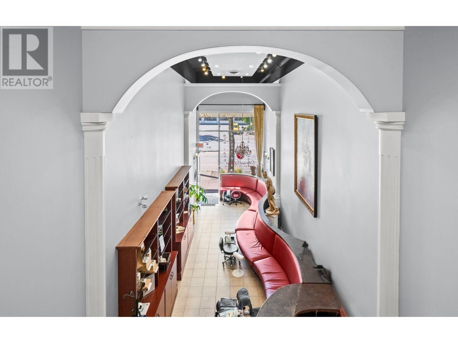 2813-2815-2817 W Broadway, Vancouver, British Columbia  V6K 2G6 - Photo 12 - C8070180