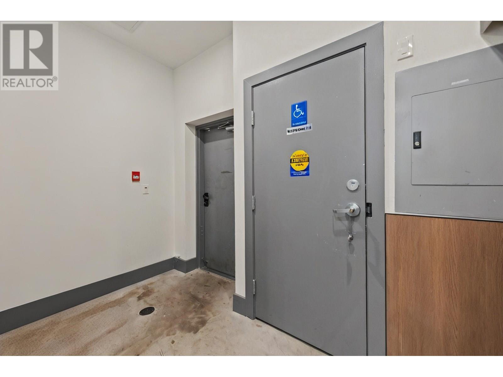 2813-2815-2817 W Broadway, Vancouver, British Columbia  V6K 2G6 - Photo 21 - C8070180