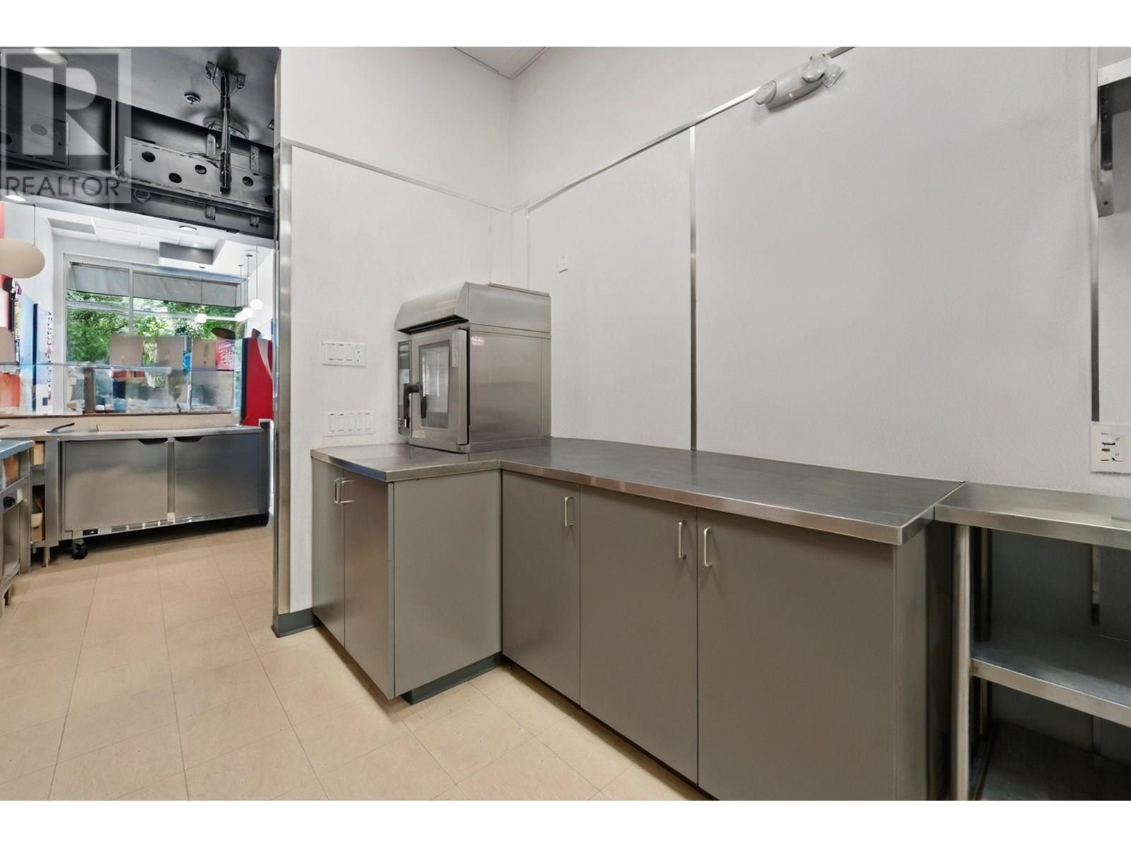 2813-2815-2817 W Broadway, Vancouver, British Columbia  V6K 2G6 - Photo 27 - C8070180