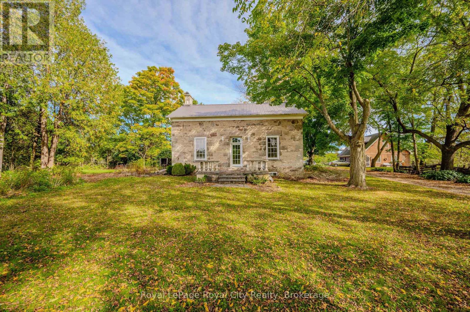13265 Nassagaweya Puslinch Townline, Milton, Ontario  L0P 1J0 - Photo 1 - W12233990