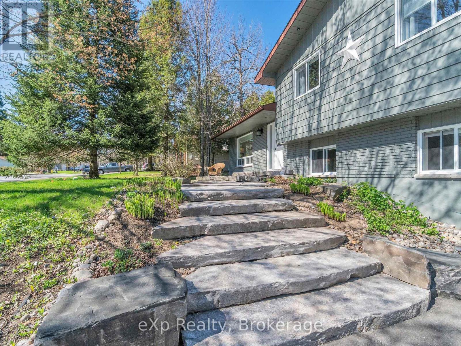Property at 104 MEADOW HEIGHTS DRIVE image 2