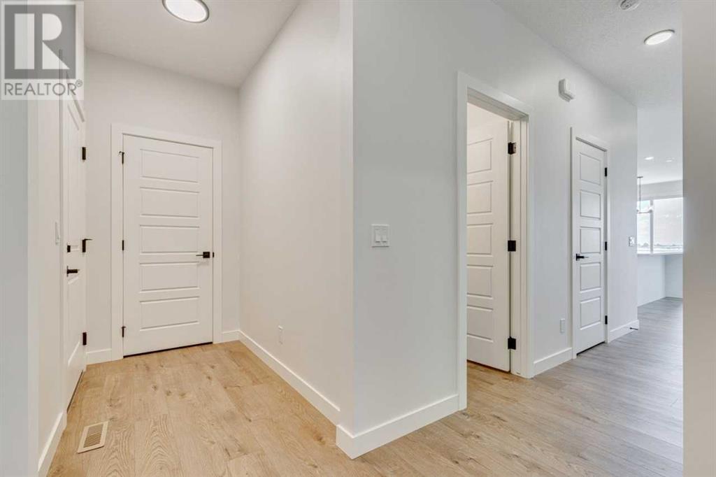 Property at 350 Hotchkiss Manor SE image 4