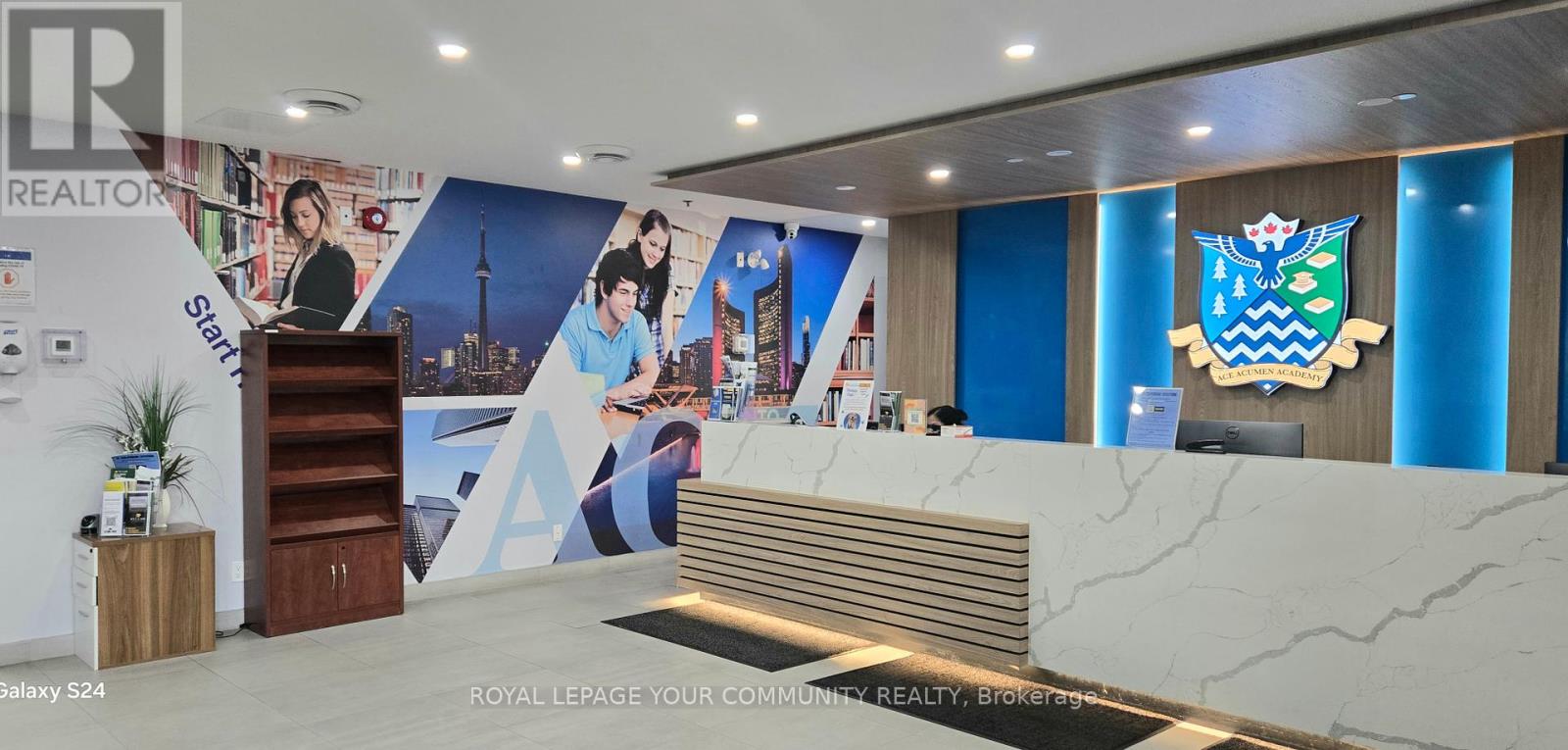 Main Floor - 1470 Don Mills Road, Toronto, Ontario  M3B 2X9 - Photo 2 - C12233887