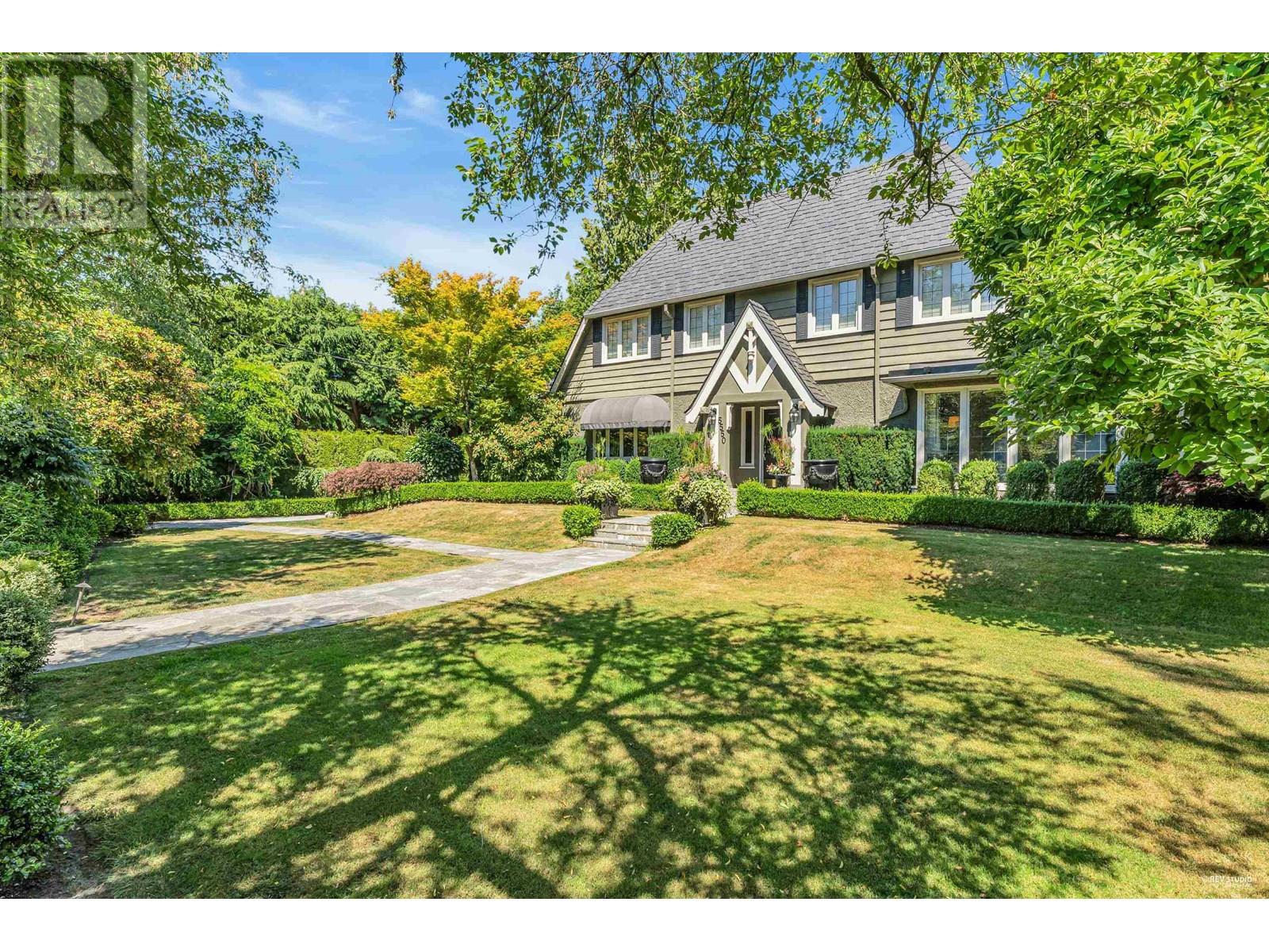 Property at 5550 SOMERSET CRESCENT image 2