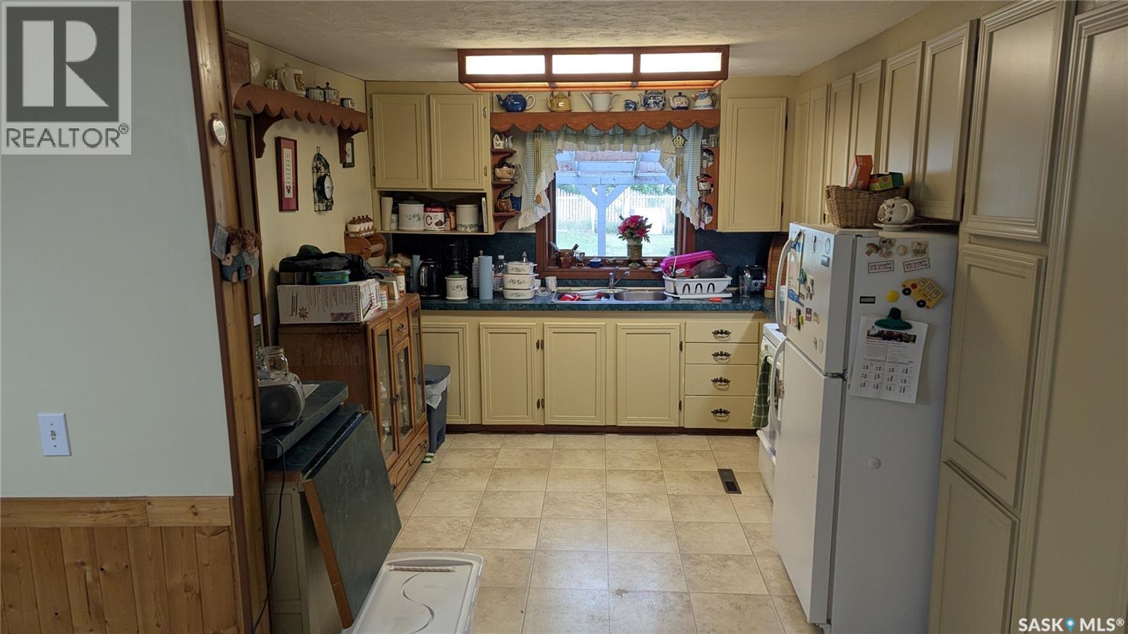 304 Washington Avenue, Davidson, Saskatchewan S0G 1A0 - Photo 3 - SK009911