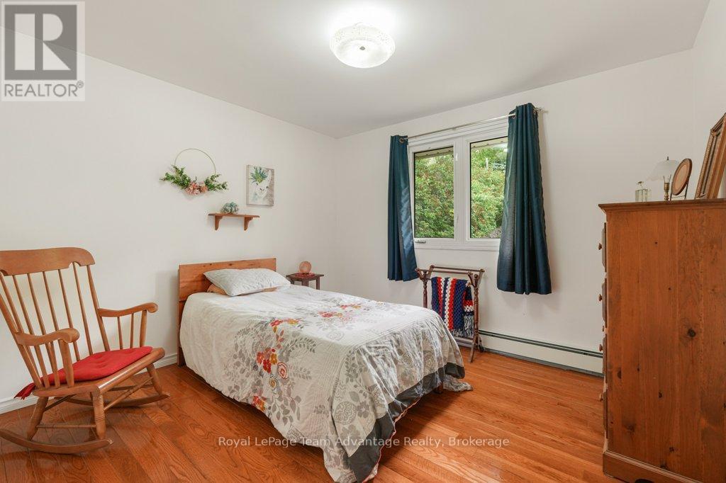 1 Victoria Avenue, Parry Sound, Ontario  P2A 2B9 - Photo 22 - X12233147