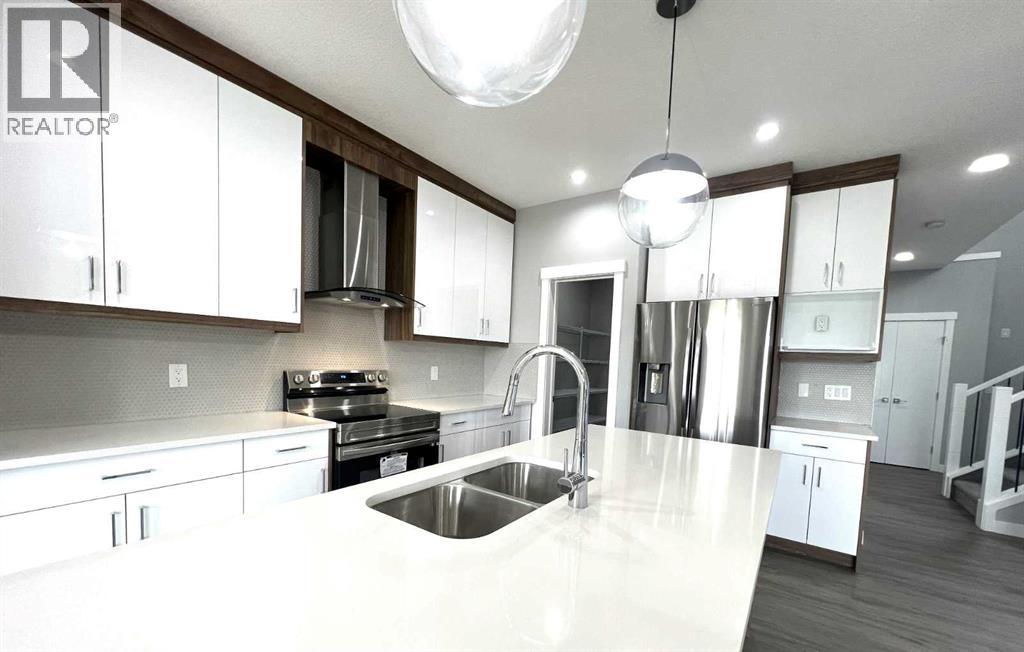 819 Edgefield Street, Strathmore, Alberta  T1P 0H6 - Photo 6 - A2219234