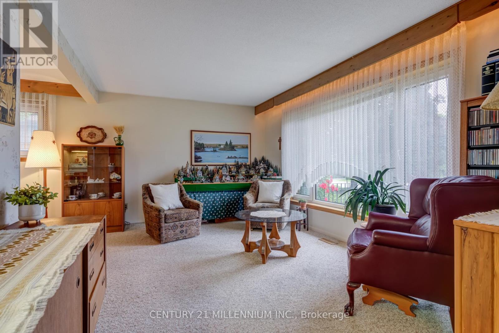 Property at 36 DUNBLAINE CRESCENT image 5