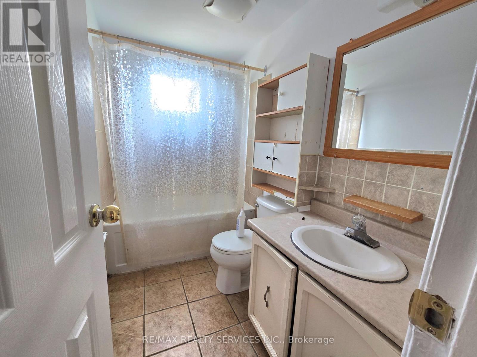 441 Parkview Crescent, Cambridge, Ontario  N3H 4Y3 - Photo 7 - X12233971