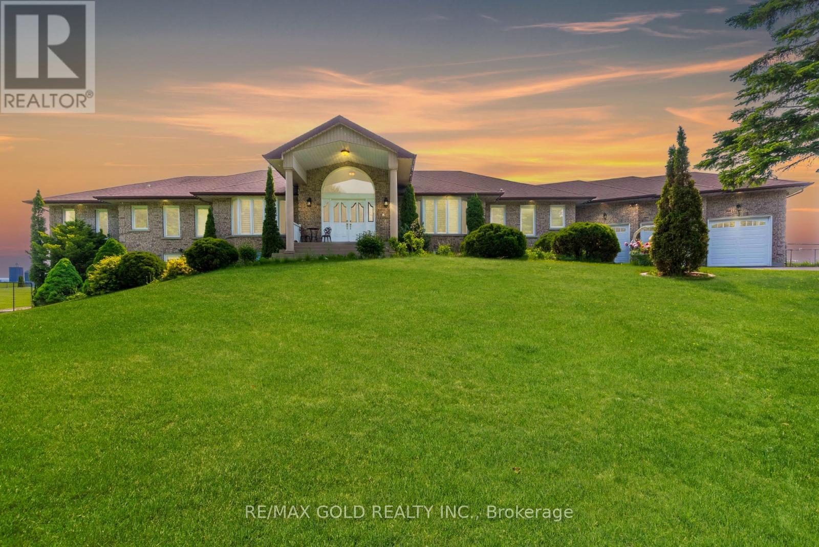 Property at 45 HUMBER TRAIL image 1