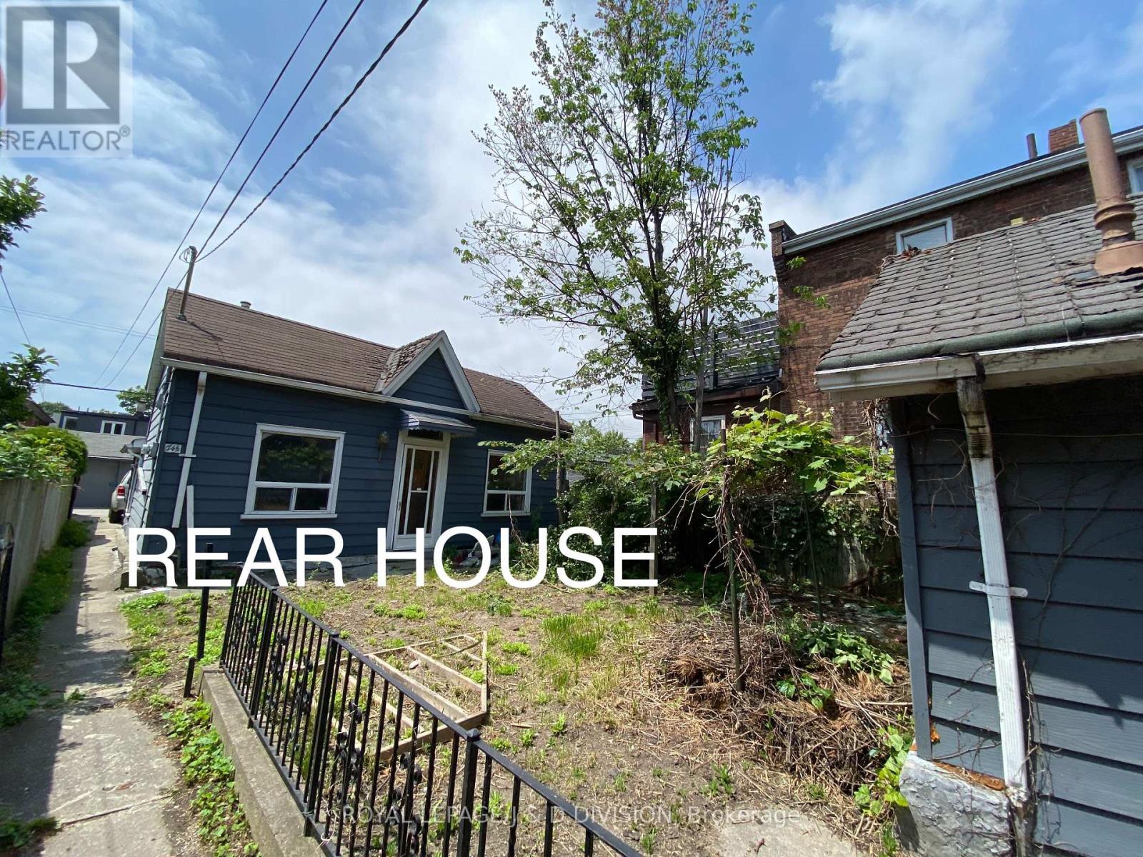 Property at 74 MARKHAM STREET image 5