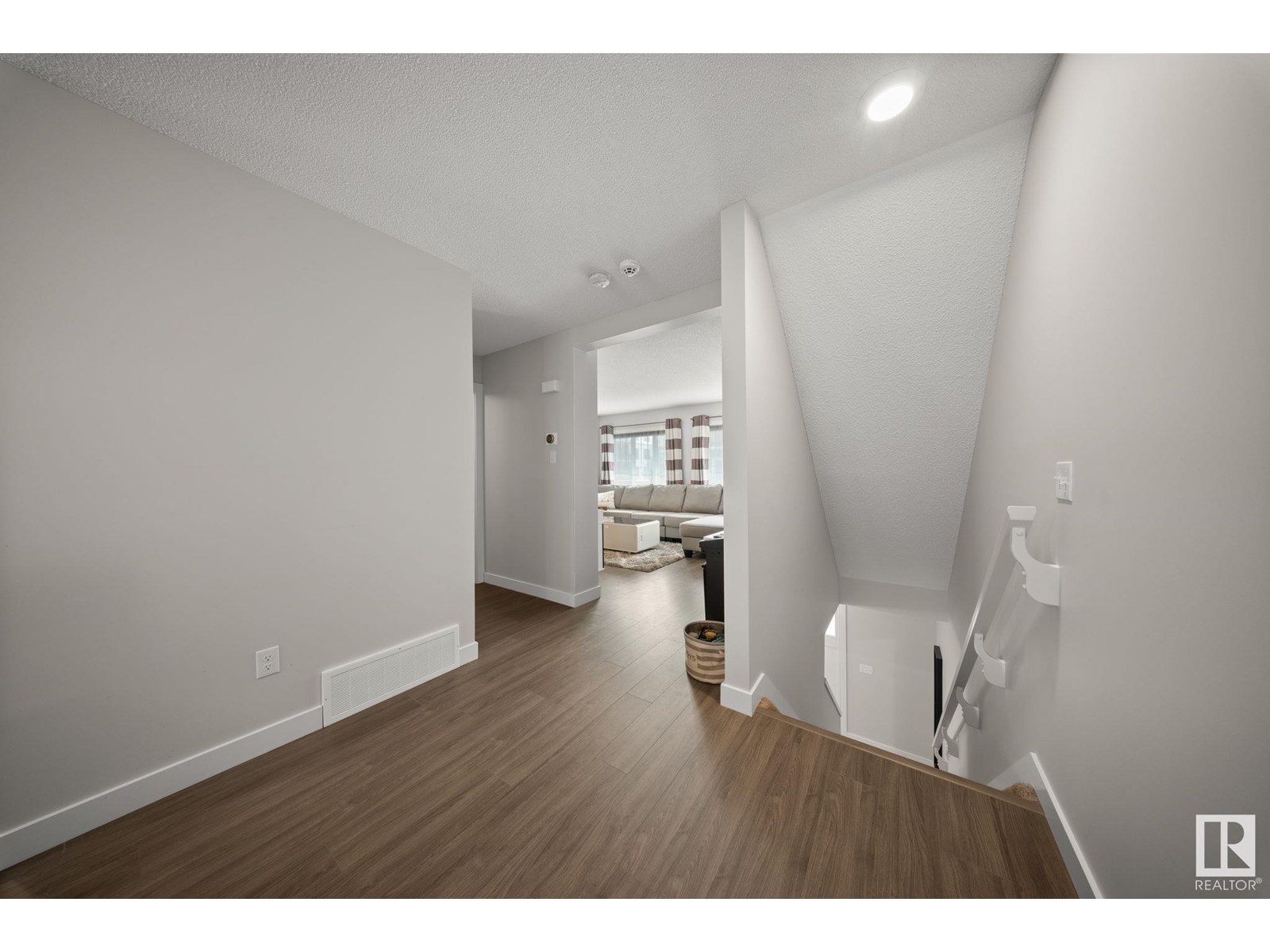 Property at #43 12815 CUMBERLAND RD NW image 4