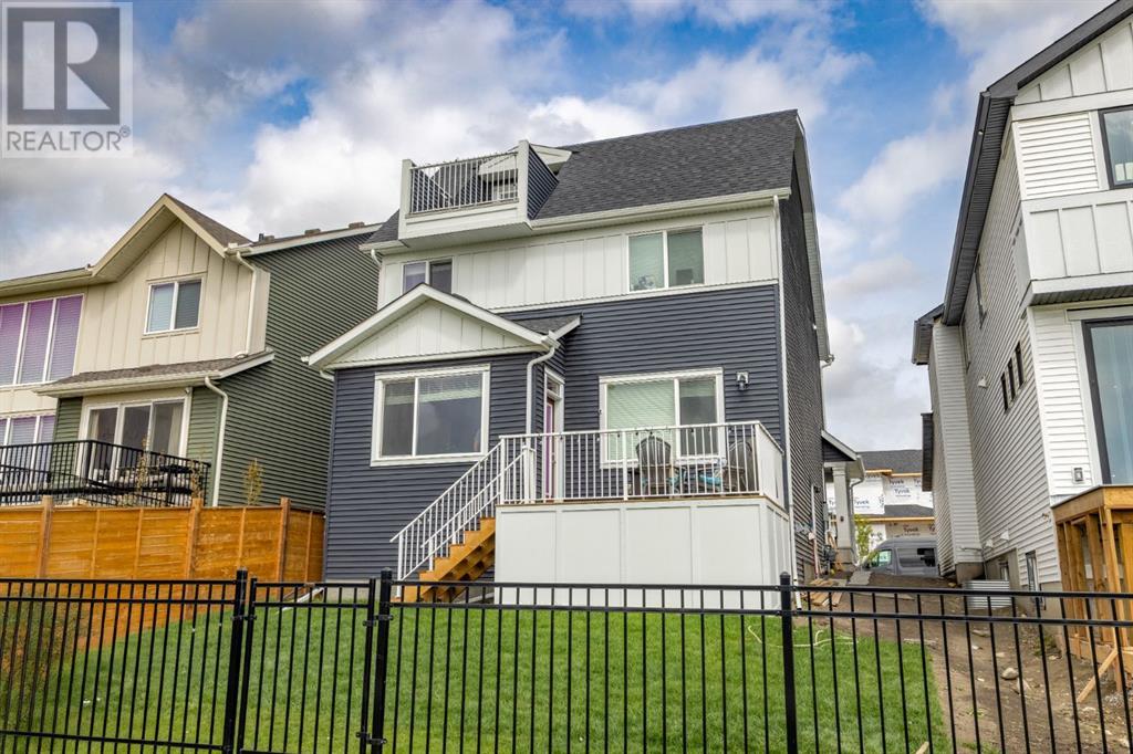 Property at 2280 Lancaster Heights SE image 3