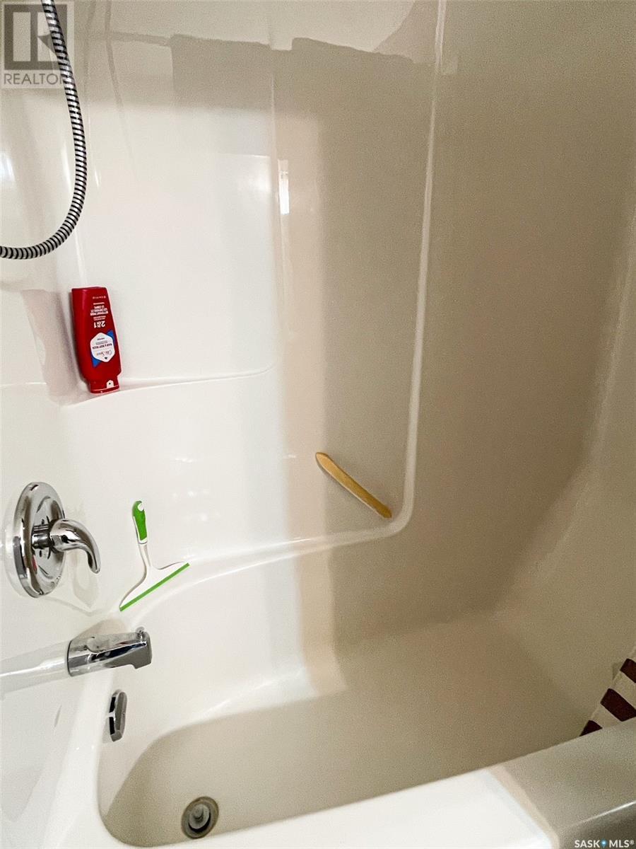 7 Fairway Court, Meadow Lake, Saskatchewan S9X 1Z9 - Photo 14 - SK010144