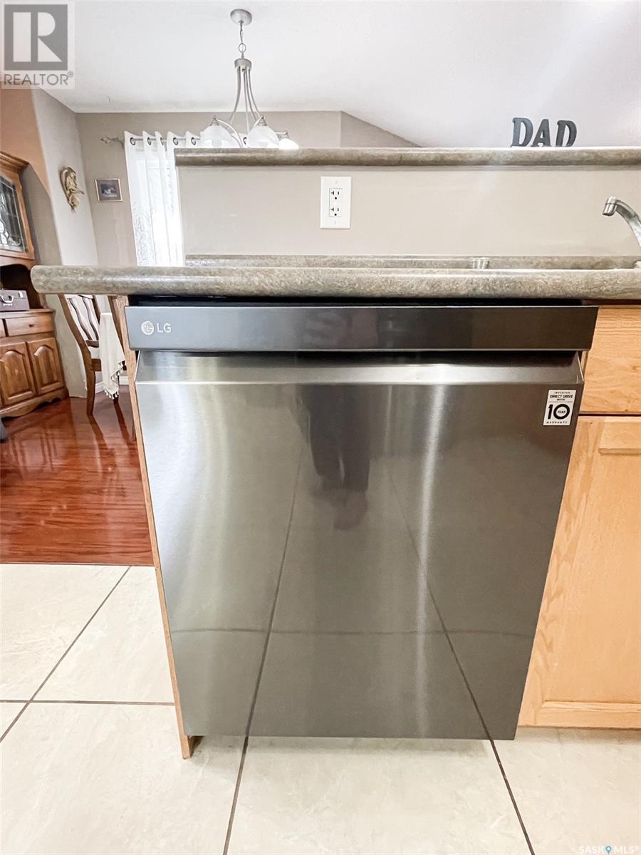 7 Fairway Court, Meadow Lake, Saskatchewan S9X 1Z9 - Photo 8 - SK010144