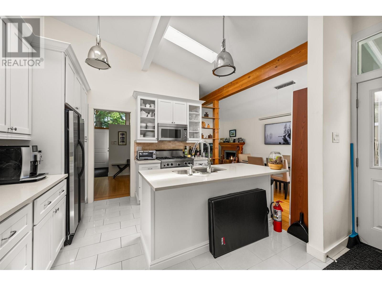 3995 Southwood Street, Burnaby, British Columbia  V5J 2E8 - Photo 14 - R3017946