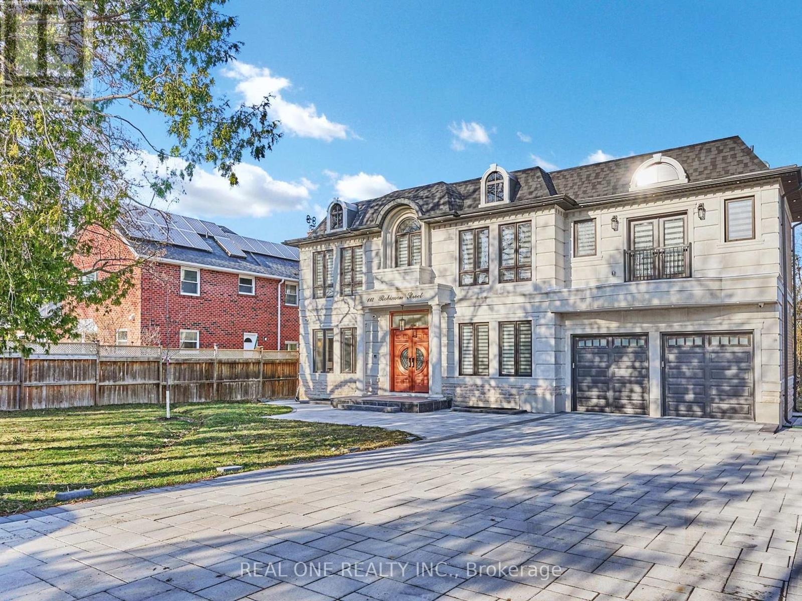 Property at 112 ROBINSON STREET image 3