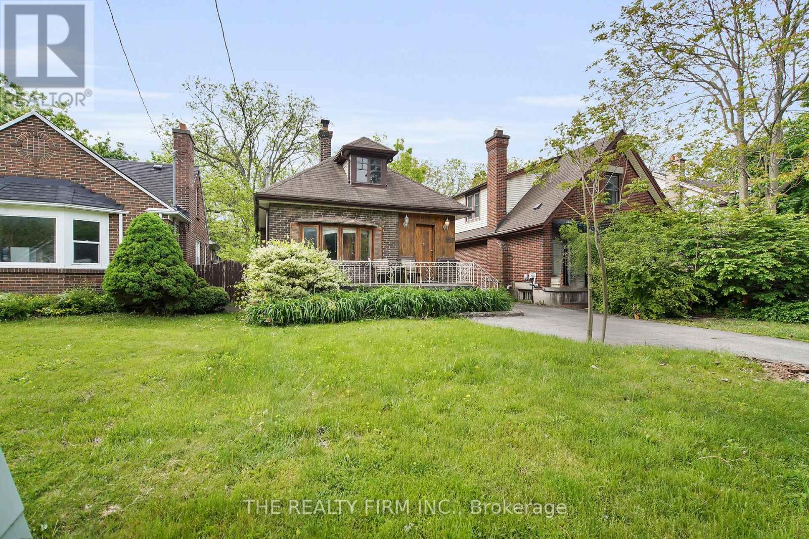 Property at 227 EPWORTH AVENUE image 4