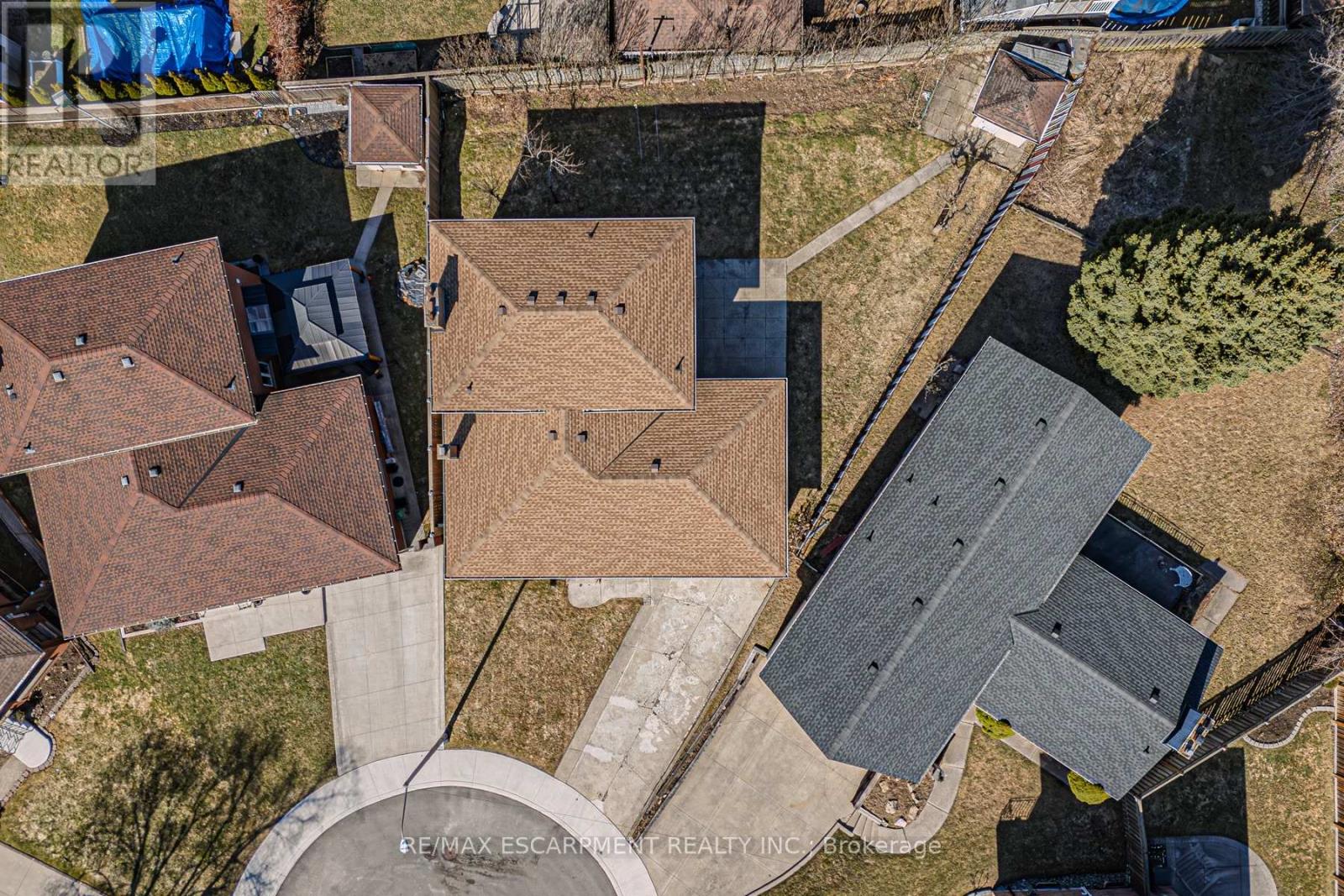 20 Harvard Place, Hamilton (Falkirk), Ontario  L9B 1S2 - Photo 46 - X12234029