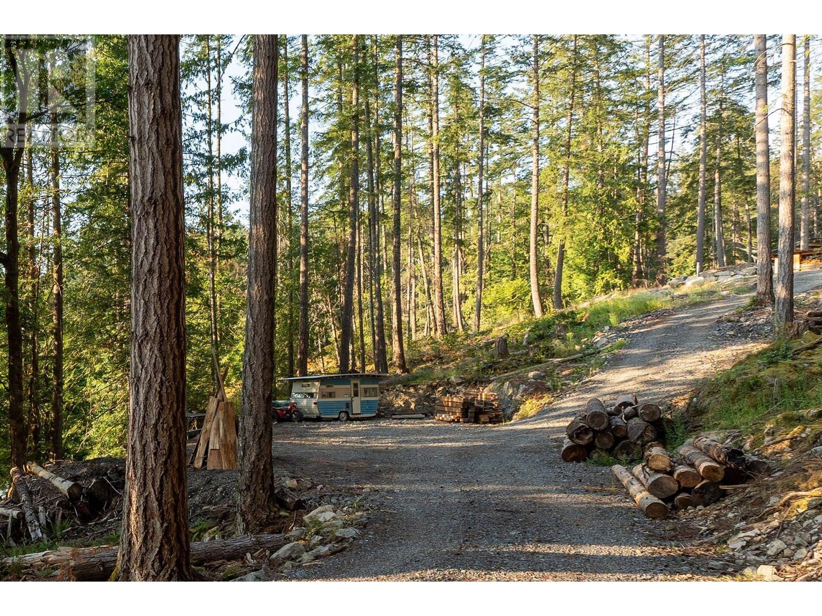 1701 Joan Audrey Lane, Bowen Island, British Columbia  V0N 1G2 - Photo 2 - R3017989