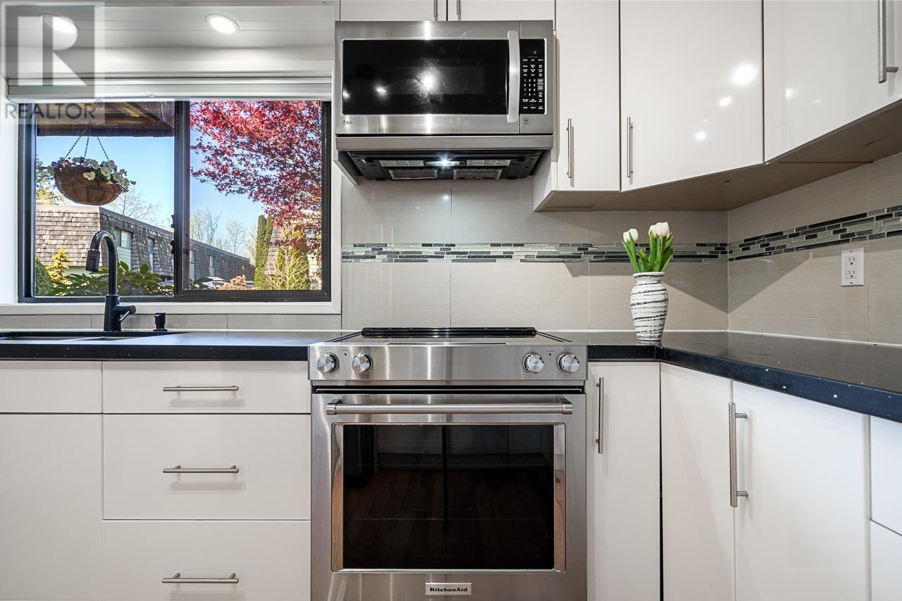 Property at 1116 PREMIER STREET image 5