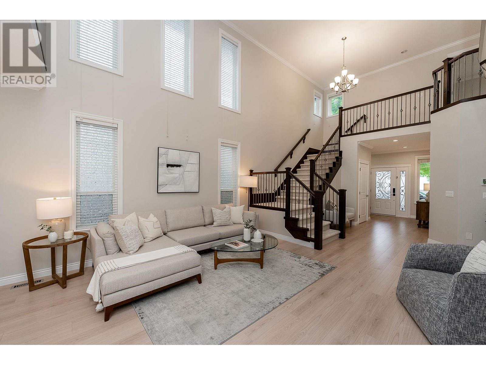 Property at 1312 MARGUERITE STREET image 4