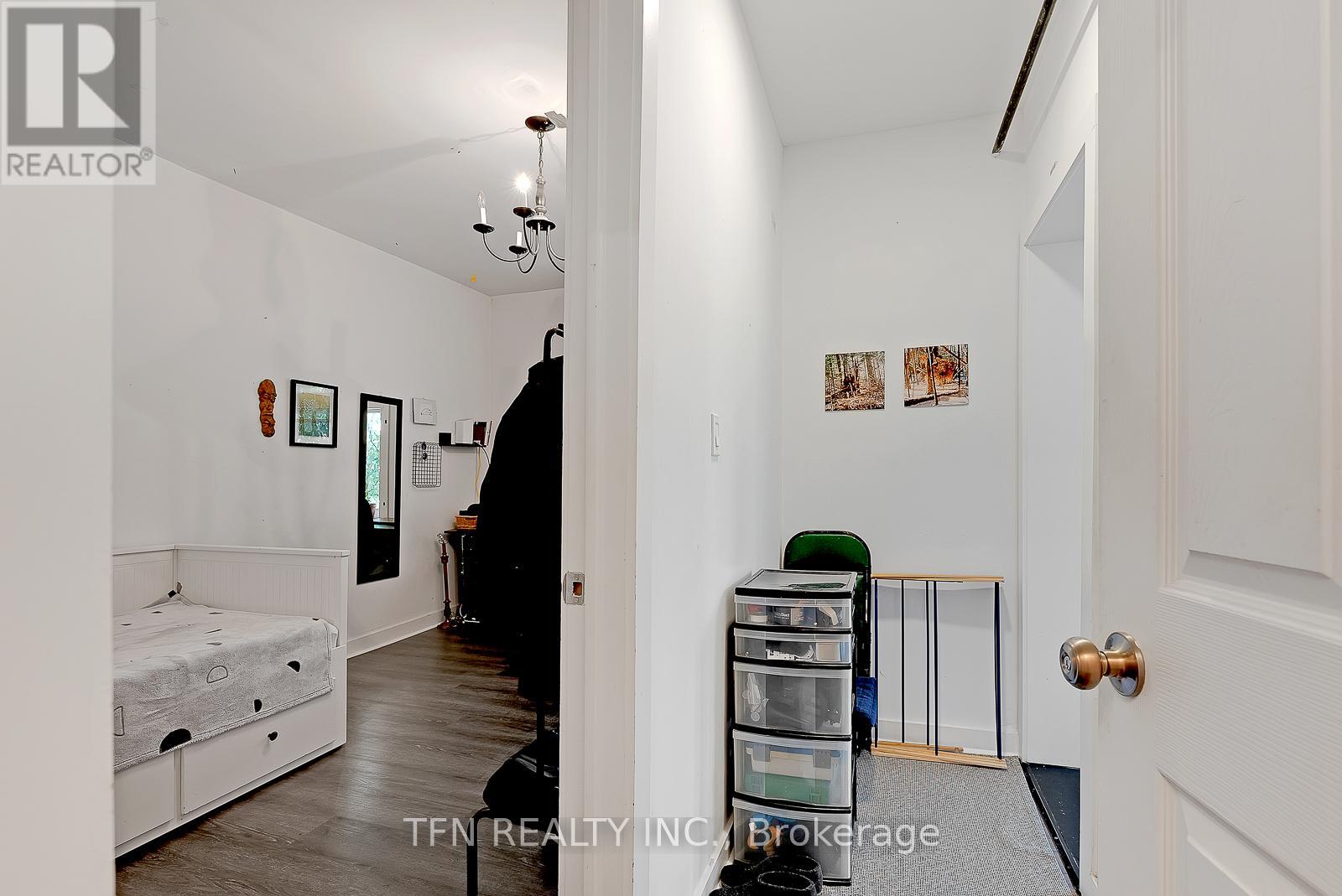 237 Gerrard Street E, Toronto (Cabbagetown-South St. James Town), Ontario  M5A 2G1 - Photo 17 - C12234089