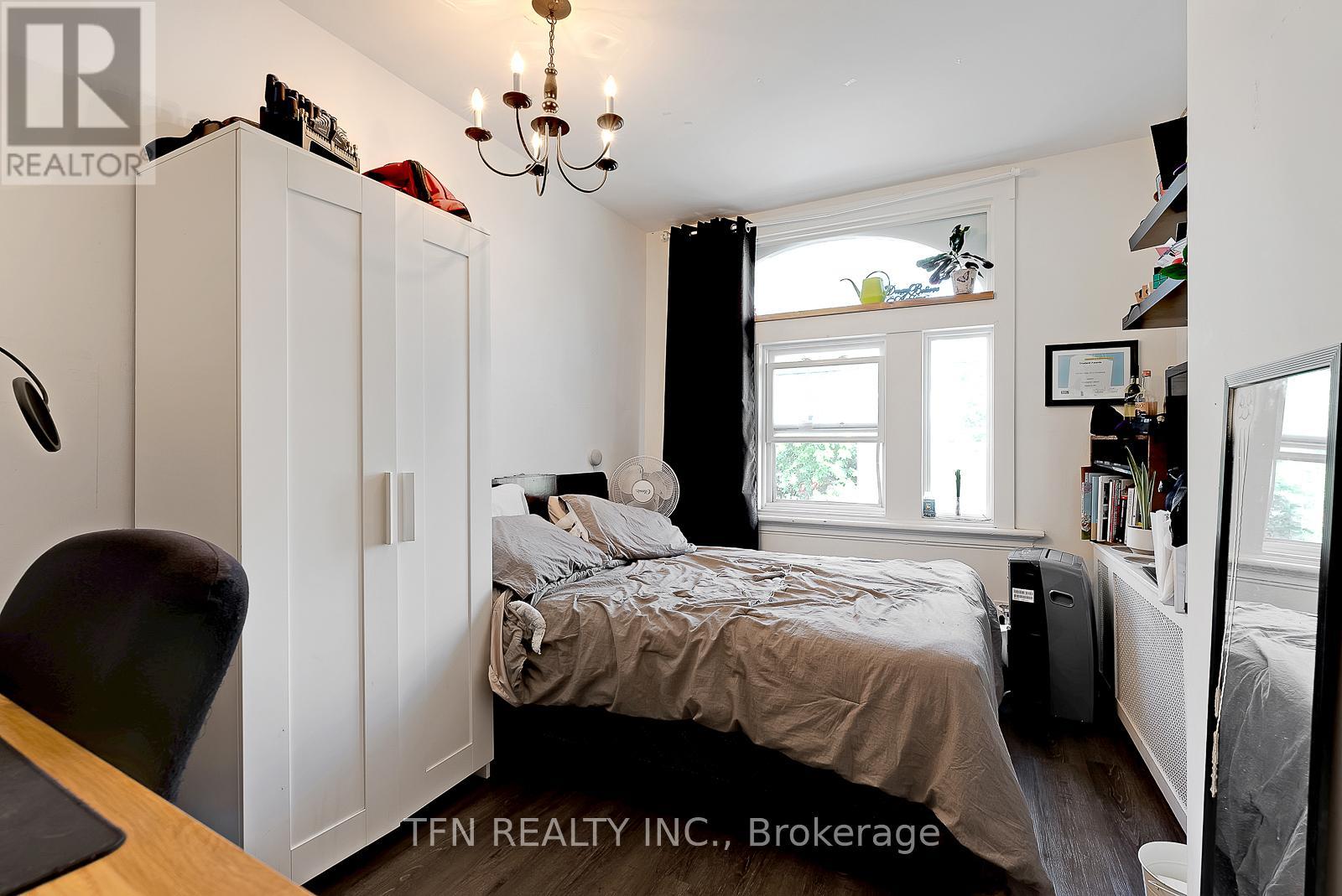 237 Gerrard Street E, Toronto (Cabbagetown-South St. James Town), Ontario  M5A 2G1 - Photo 28 - C12234089