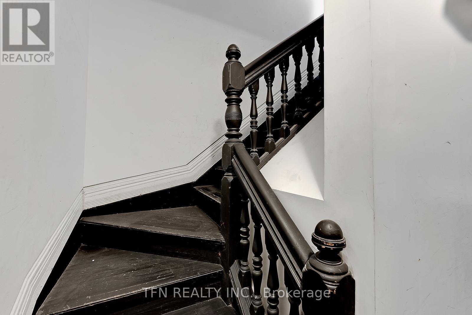 237 Gerrard Street E, Toronto (Cabbagetown-South St. James Town), Ontario  M5A 2G1 - Photo 32 - C12234089