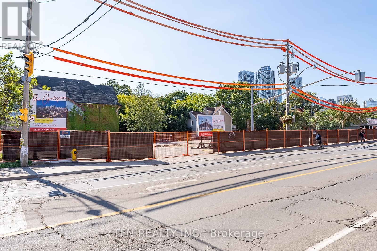 237 Gerrard Street E, Toronto (Cabbagetown-South St. James Town), Ontario  M5A 2G1 - Photo 2 - C12234098