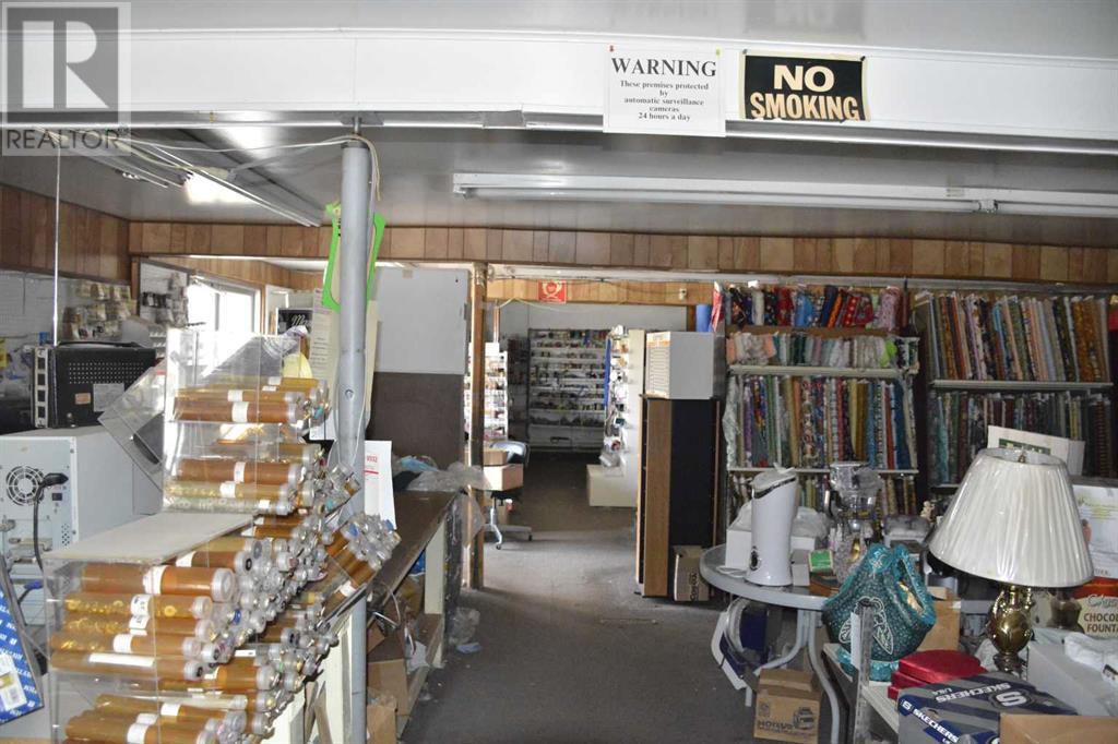 8923 94 Street, Peace River, Alberta  T8S 1E6 - Photo 3 - A2232977