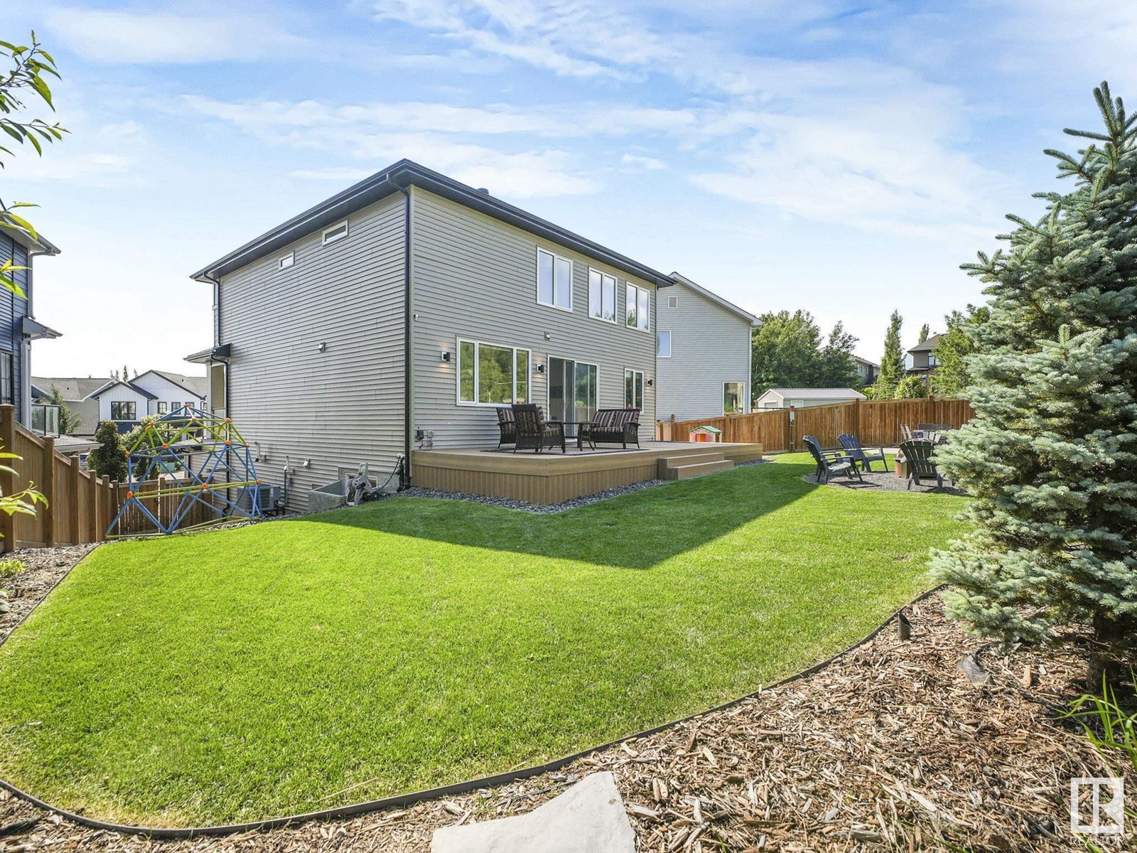 Property at 42 LADEROUTE PL image 5