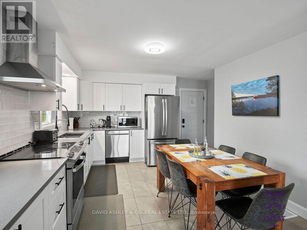 809-811 Hilmor Terrace S, Elizabethtown-Kitley, Ontario  K6V 7G3 - Photo 32 - X12234134
