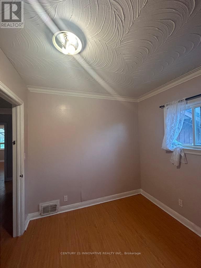 1837 Victoria Park Avenue, Toronto, Ontario  M1R 1T4 - Photo 2 - E12234131