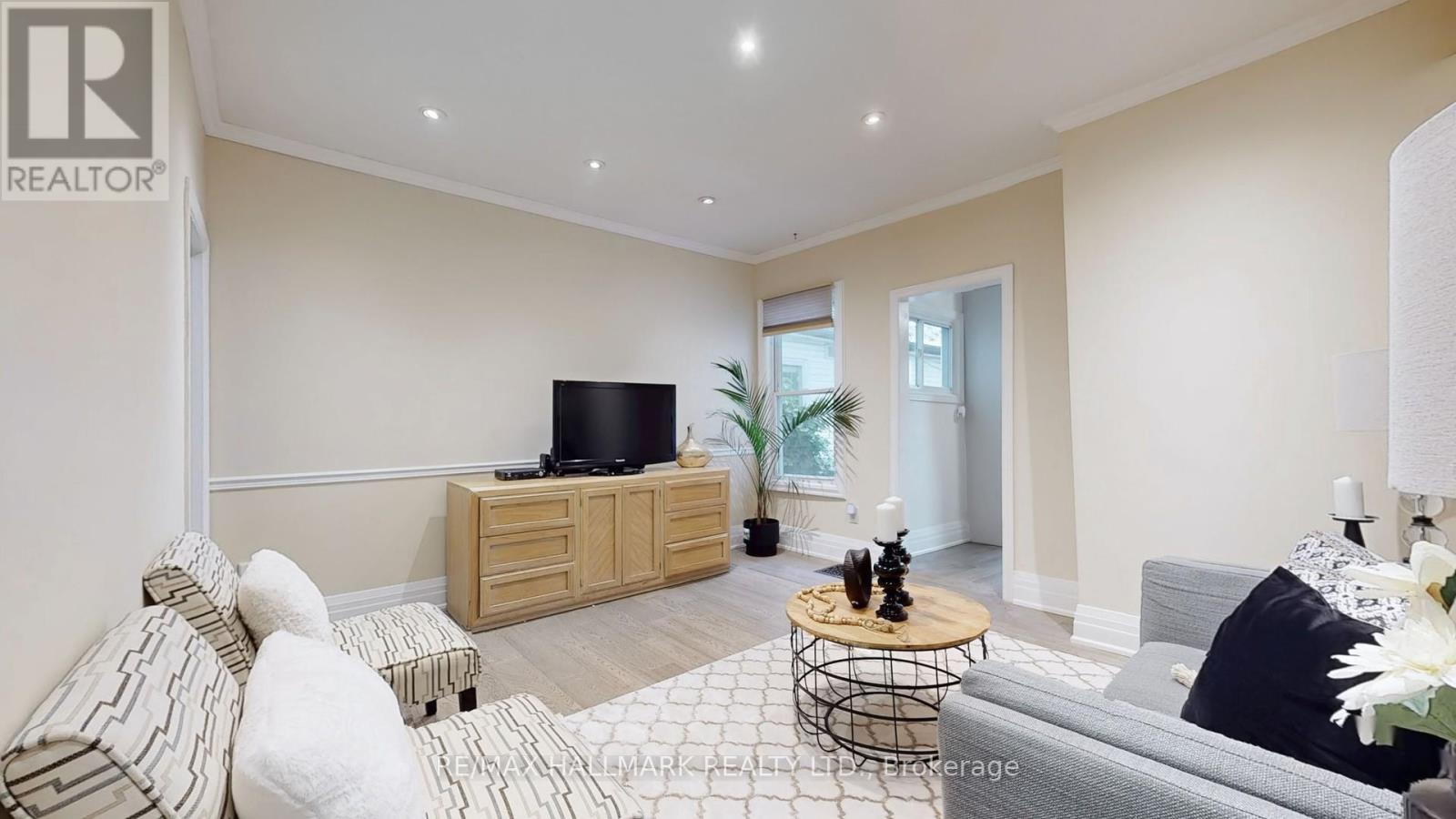 Property at 1115 WOODBINE AVENUE image 5