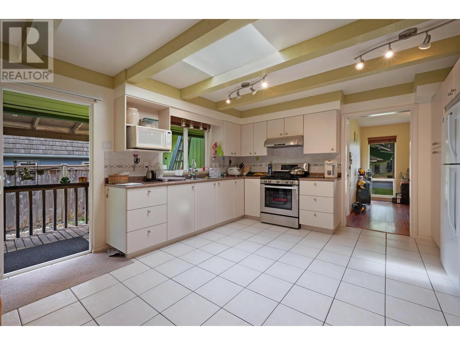 10351 Buttermere Drive, Richmond, British Columbia  V7A 1R9 - Photo 4 - R3017823