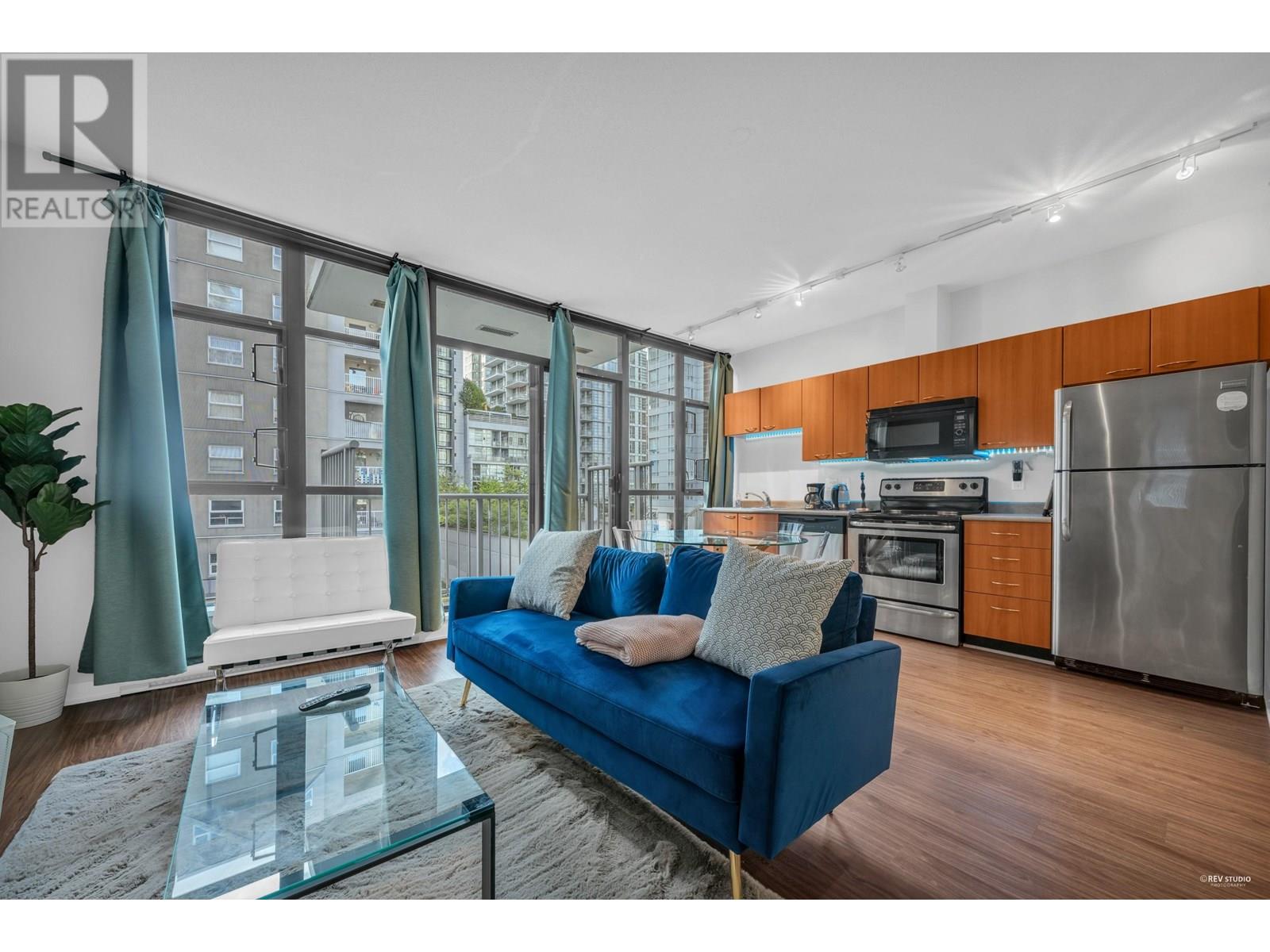 406 1249 Granville Street, Vancouver, British Columbia  V6Z 1M5 - Photo 1 - R3011881