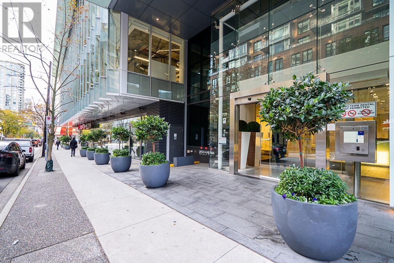 4906 777 Richards Street, Vancouver, British Columbia  V7X 1T2 - Photo 2 - R3017763