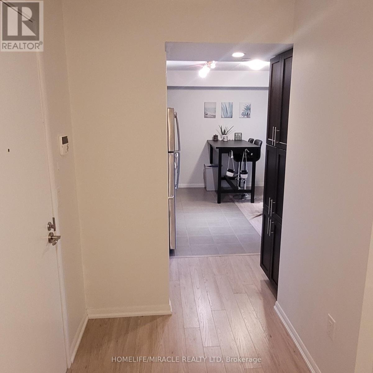 529 - 830 Lawrence Avenue W, Toronto (Yorkdale-Glen Park), Ontario  M6A 0A2 - Photo 11 - W12234173