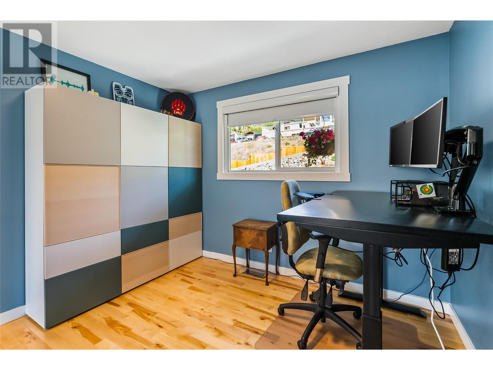 Property at 11290 Darlene Road image 3