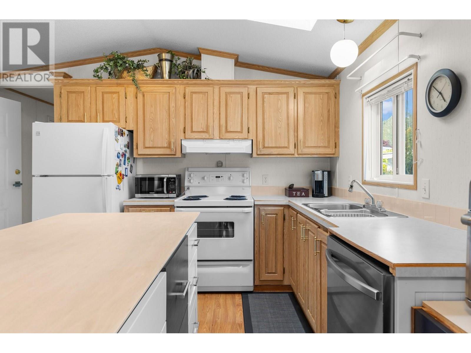 Property at 1850 Shannon Lake Road Unit# 97 image 5