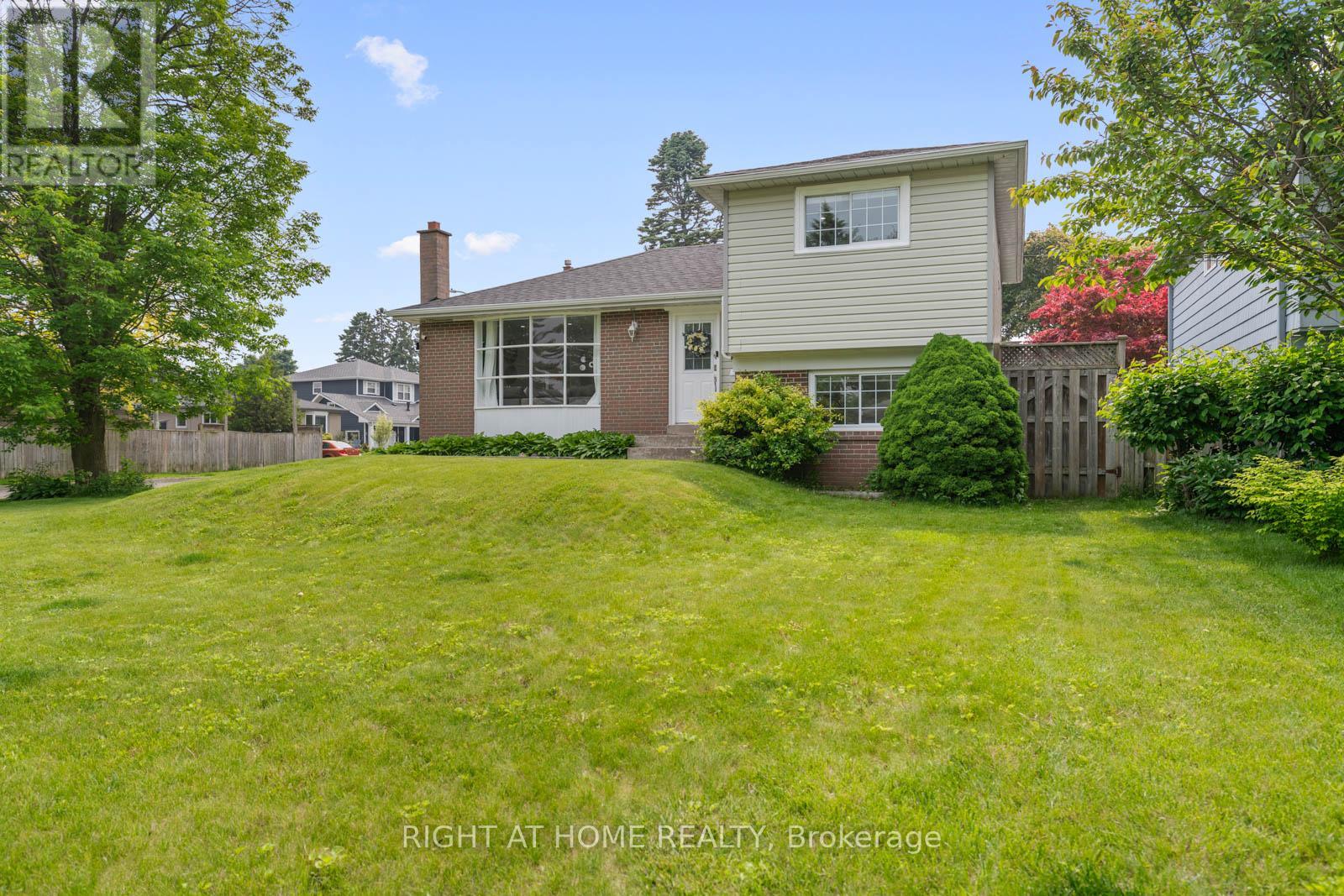 Property at 820 ZATOR AVENUE image 3