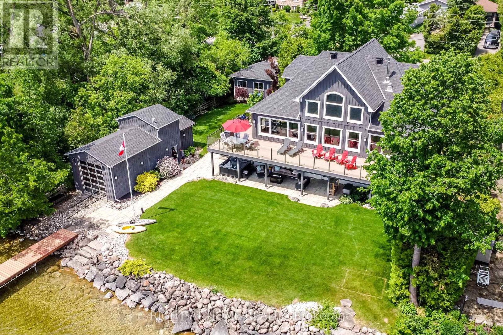 21 Lakeshore Road E, Oro-Medonte, Ontario  L0L 2E0 - Photo 47 - S12234192