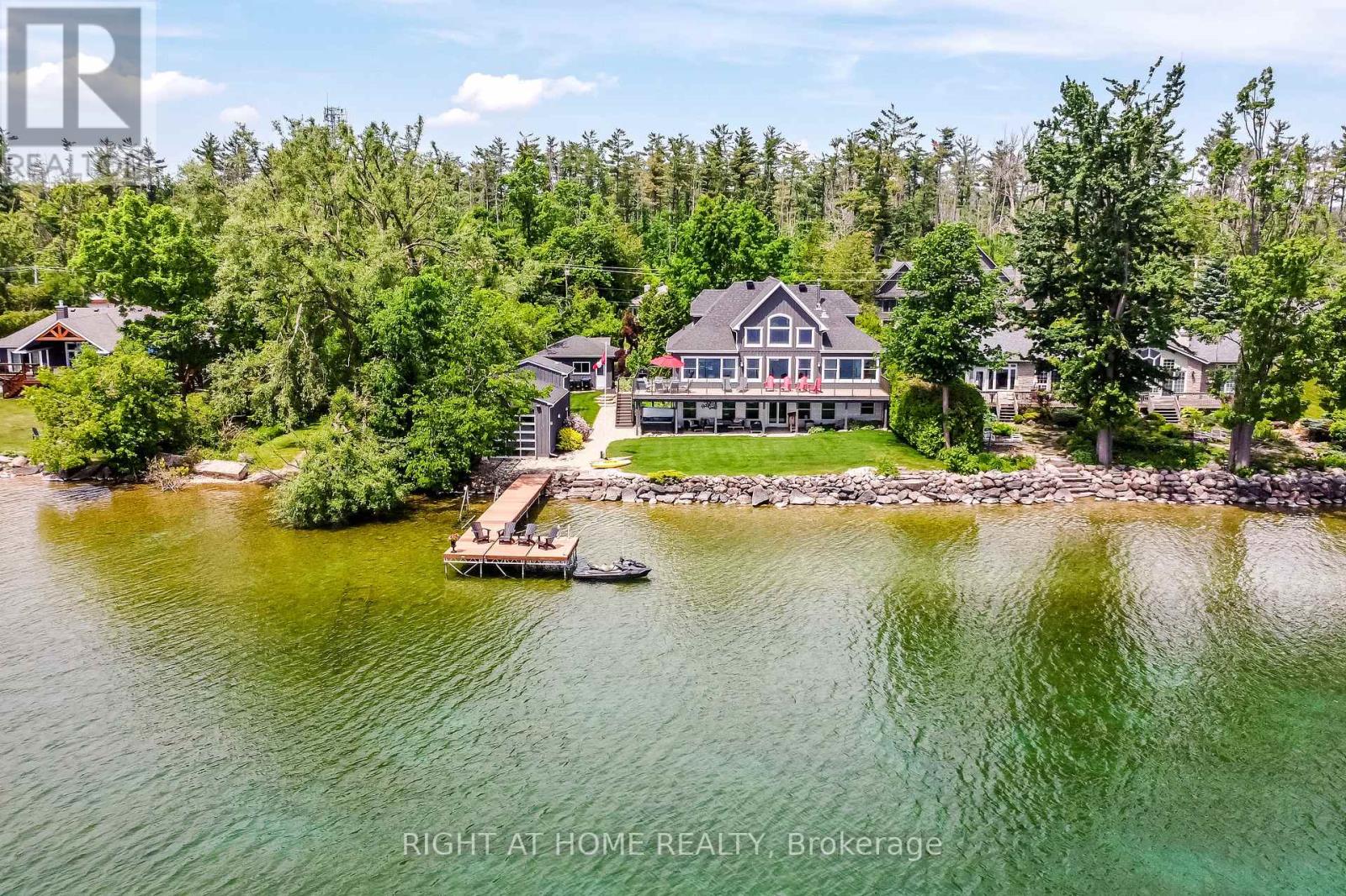 21 Lakeshore Road E, Oro-Medonte, Ontario  L0L 2E0 - Photo 49 - S12234192