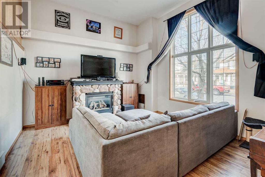 Property at 220 Coventry Road NE image 4