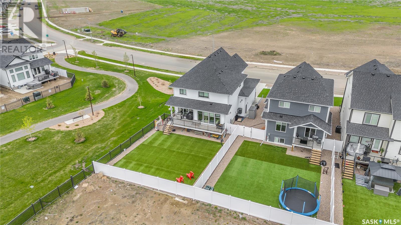 Property at 904 Feheregyhazi BOULEVARD image 3