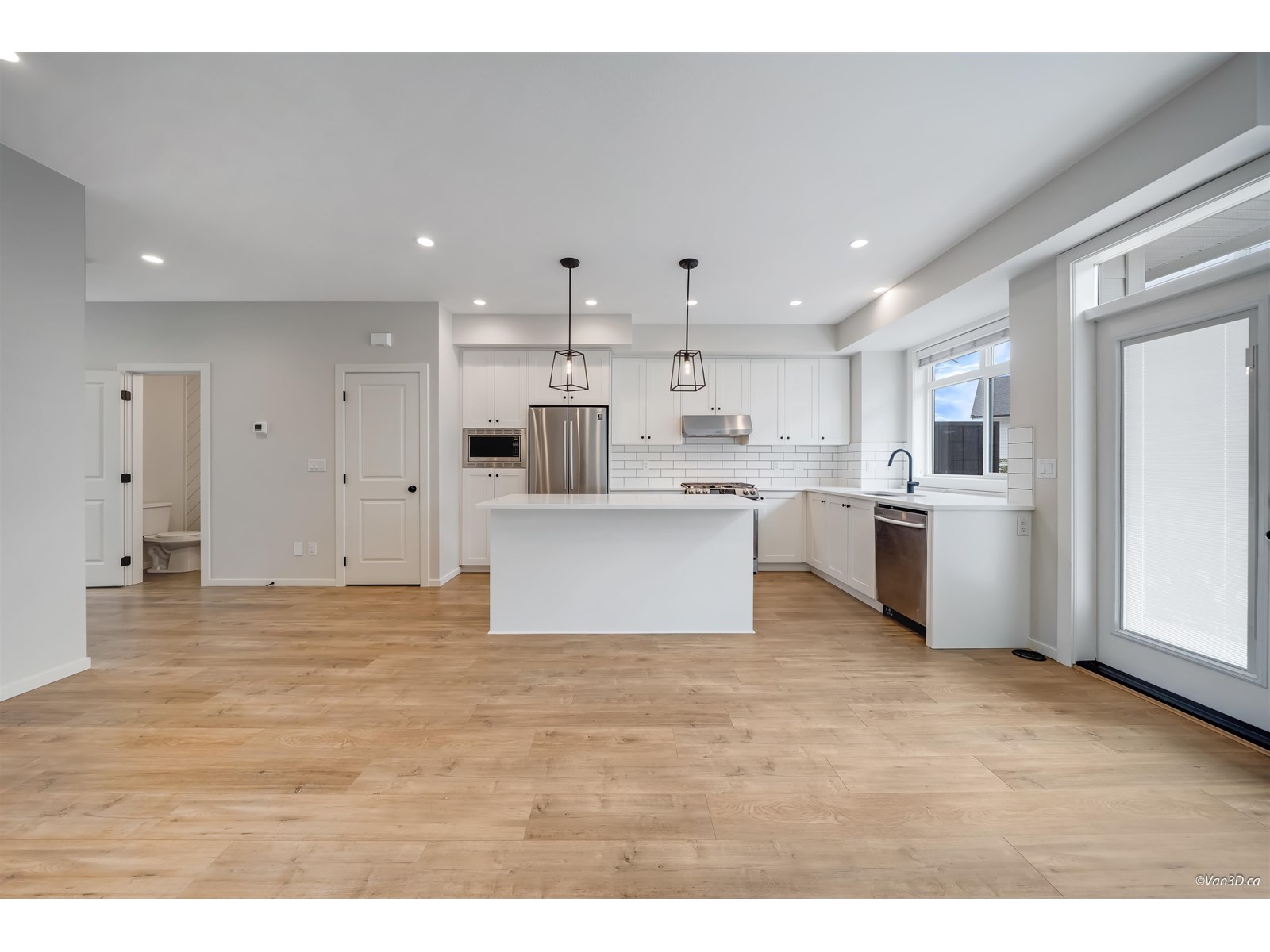 Property at 10 17557 100 AVENUE image 3
